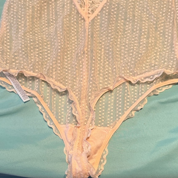 Aerie Delicate Lace Bodysuit in Cream - Picture 5 of 5